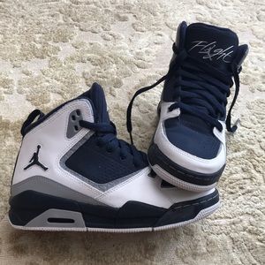Youth- Air Jordan Flight sneakers